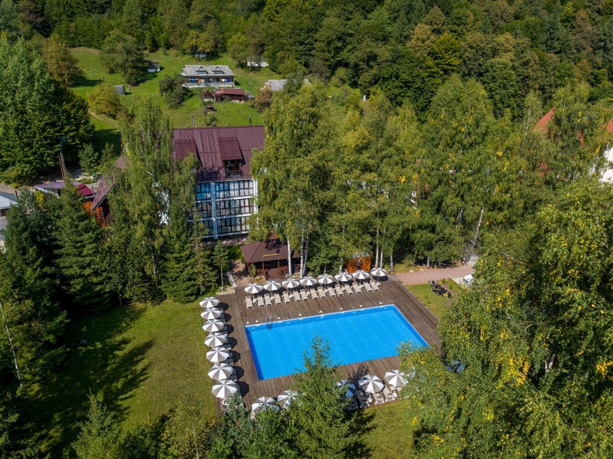Yaremche Club Hotel Exterior foto